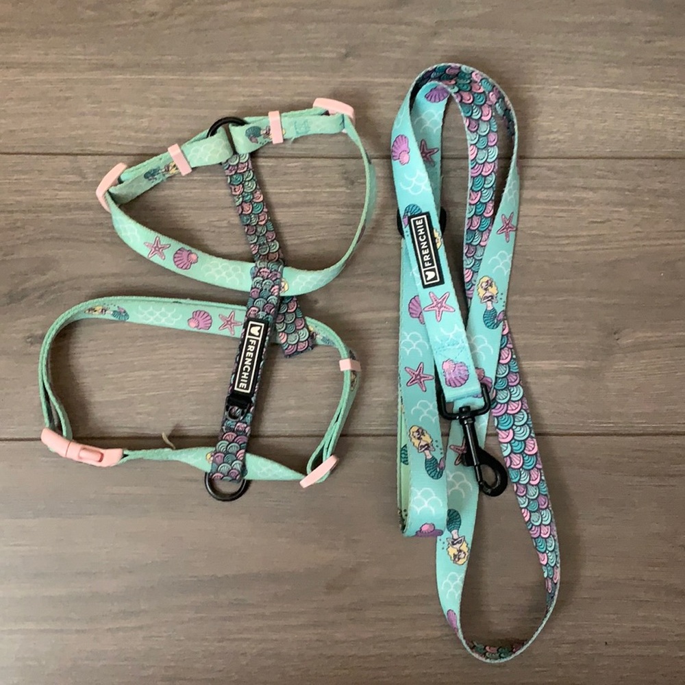 Frenchie bulldog mermaid harness and leash